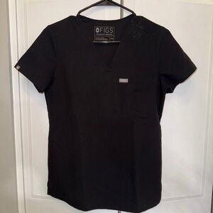 FIGS Scrubs Technical Collection Top & Jogger Bottoms in